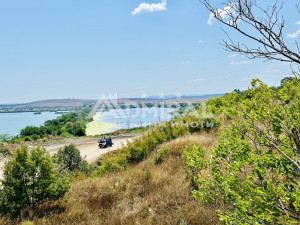 Поземлен имот в кв.Меден рудник, м-т 