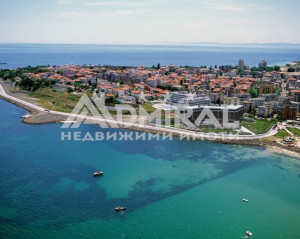 Двустаен апартамент на първа линия море, гр. Несебър